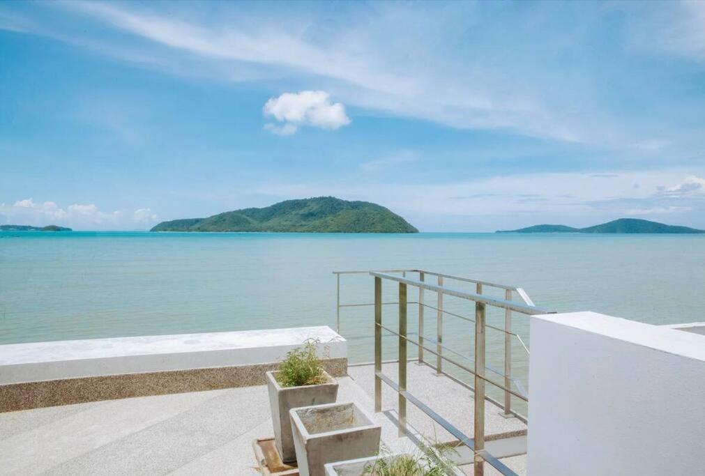 Beachfront Luxury Villa With Private Pool Ban Saiyuan Exterior photo